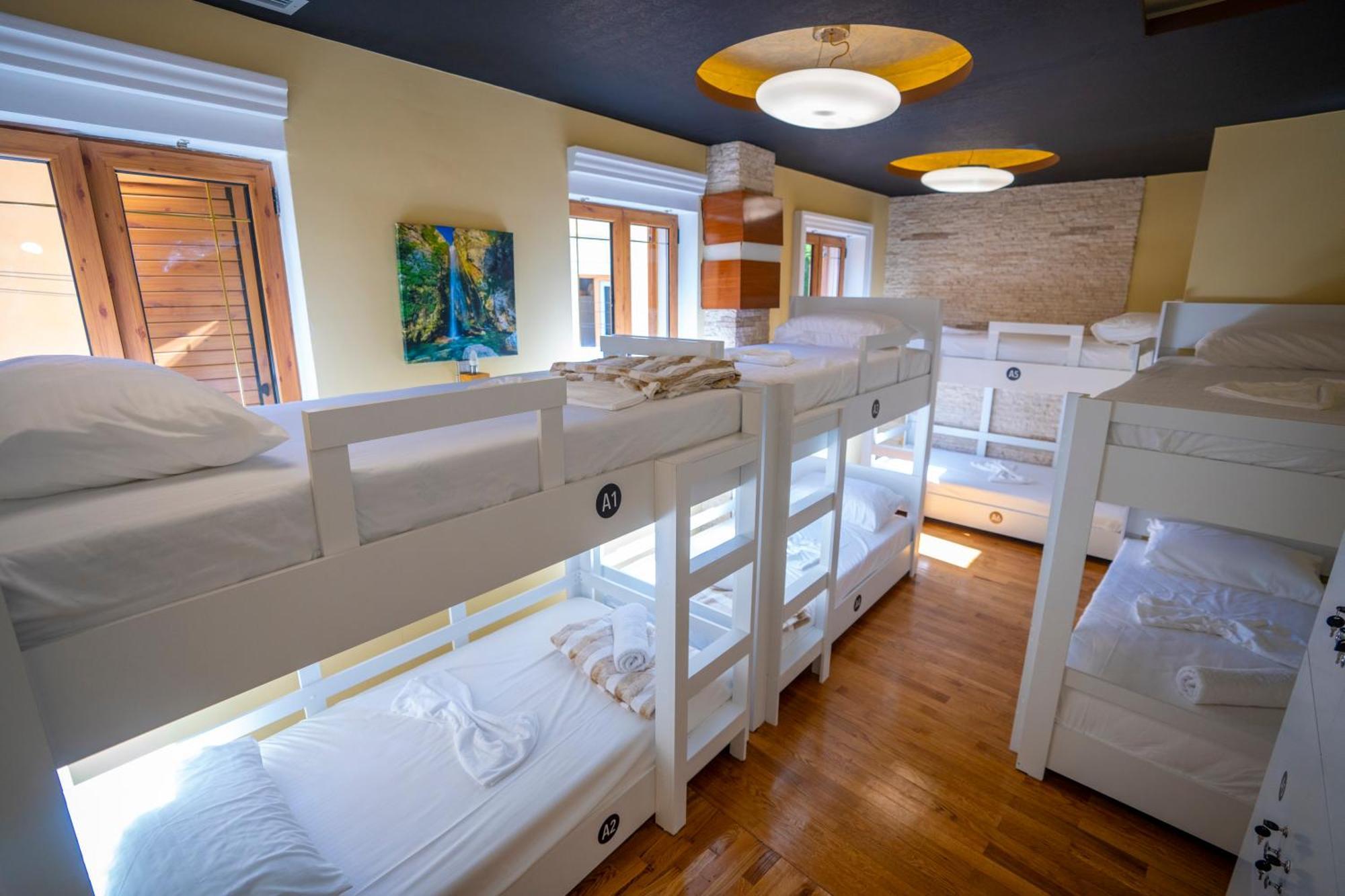 Terrace Hostel & Lounge Bar Shkodër 외부 사진