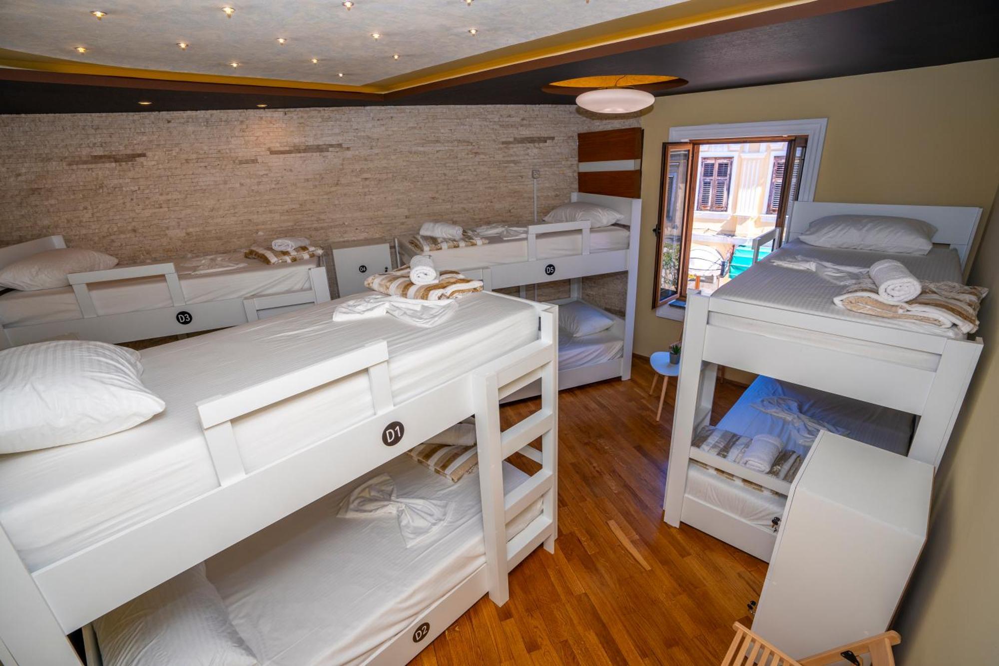 Terrace Hostel & Lounge Bar Shkodër 외부 사진